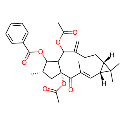 Lathyrol diacetate benzoate